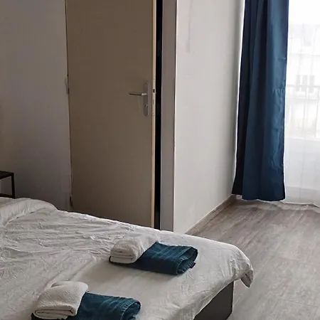 Grand Pour Max 11 Personnes *