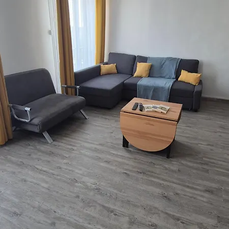 Grand Pour Max 11 Personnes Apartman Breszt