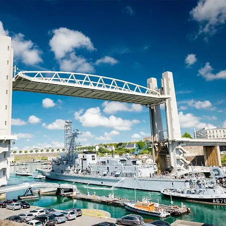 Grand Pour Max 11 Personnes * Breszt