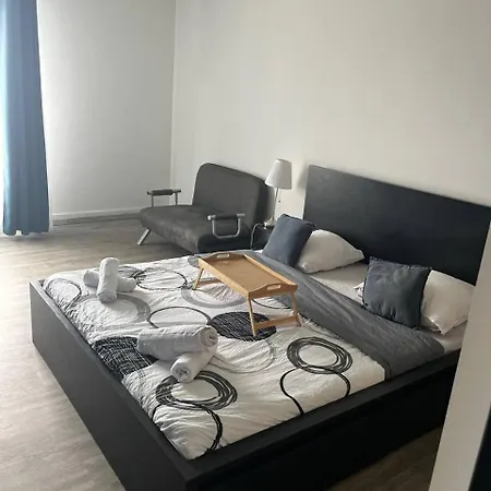 Grand Pour Max 11 Personnes Apartman Breszt