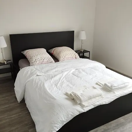 Grand Pour Max 11 Personnes * Breszt